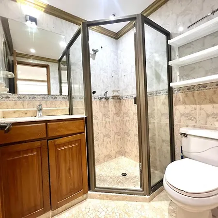 Habitación Privada Frente Del Americas *